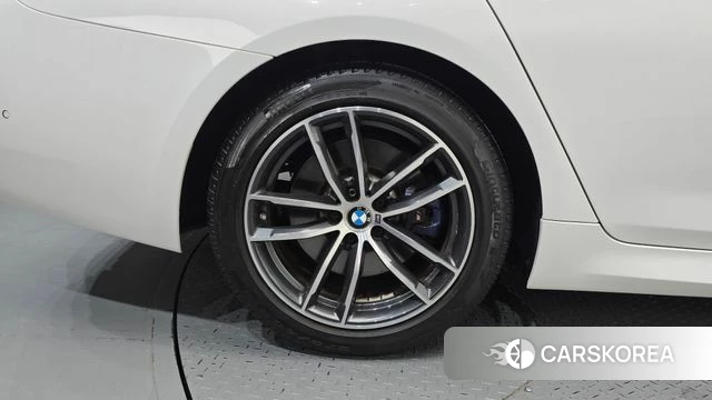 BMW 5 Series (G30) id 4665626 из Кореи 15