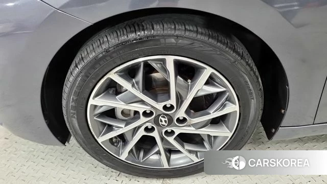Hyundai The New Avante AD id 4356821 из Кореи 13