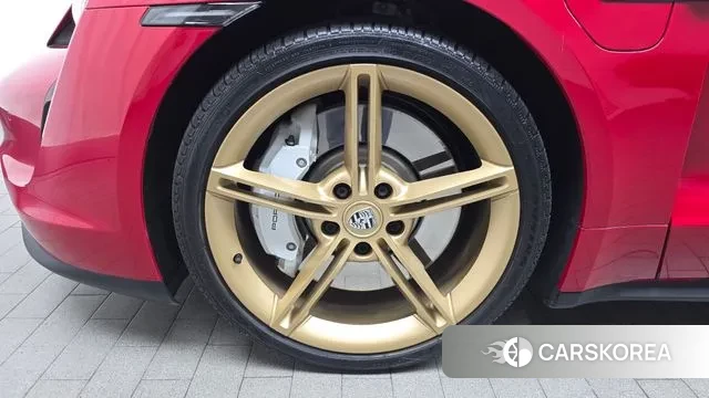 Porsche Taycan id 3401093 из Кореи 15