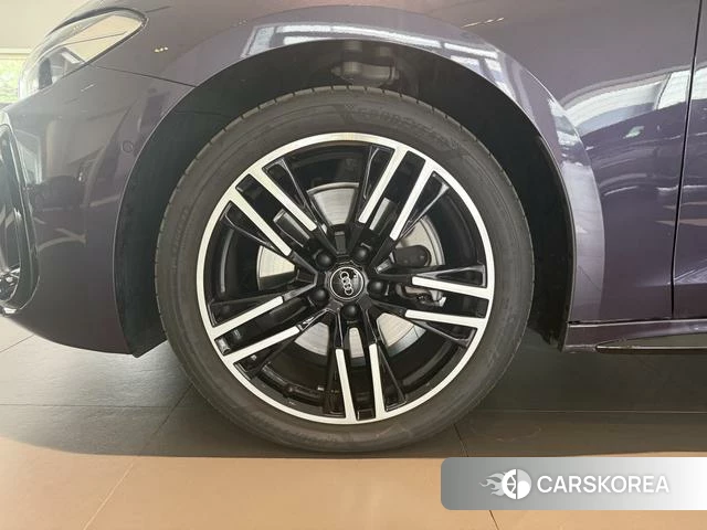 Audi A5L id 4278979 из Китая 11