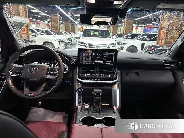 Toyota Land Cruiser (imported) 2024 Белый из Китая, фото 5