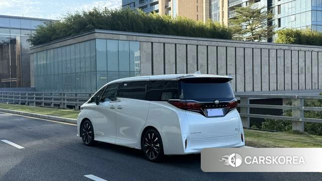 Toyota Elfa id 4274602 из Китая 7