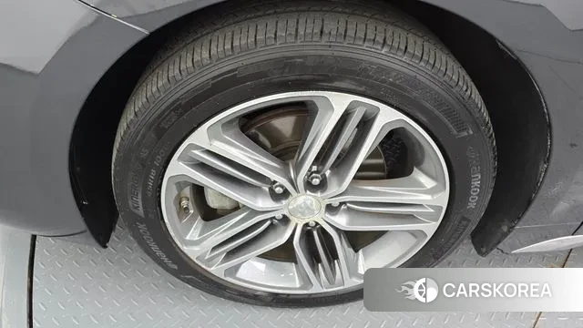 Hyundai Grandeur IG id 2995474 из Кореи 15