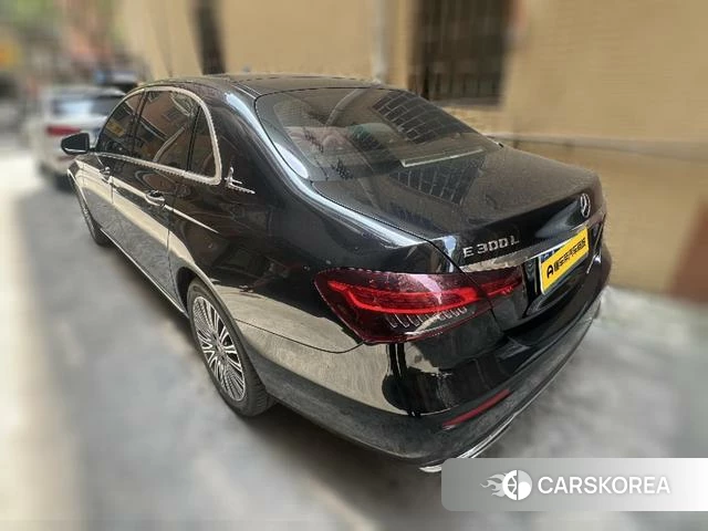 Mercedes-Benz E-class id 4220642 из Китая 5