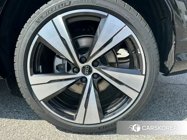 Audi Q5 (80A) id 3882692 из Кореи 14