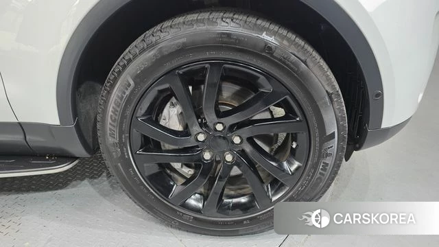 Land Rover Discovery 5 id 4187654 из Кореи 28