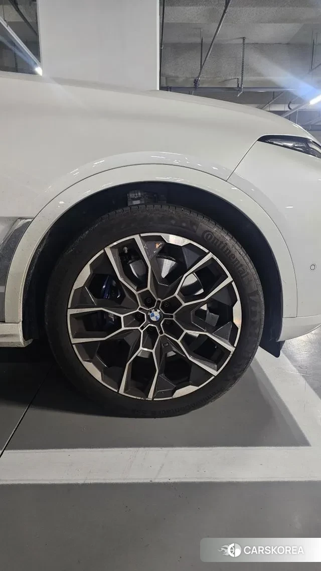 BMW X7 (G07) 2024 Белый из Кореи, фото 5