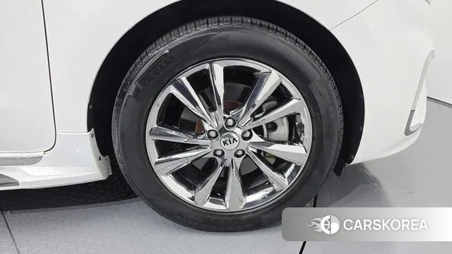 Kia The New Carnival id 3368598 из Кореи 15