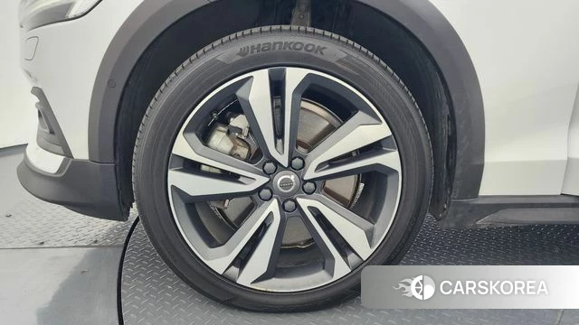Volvo V60 Cross-Country 2nd Generation id 3904958 из Кореи 15