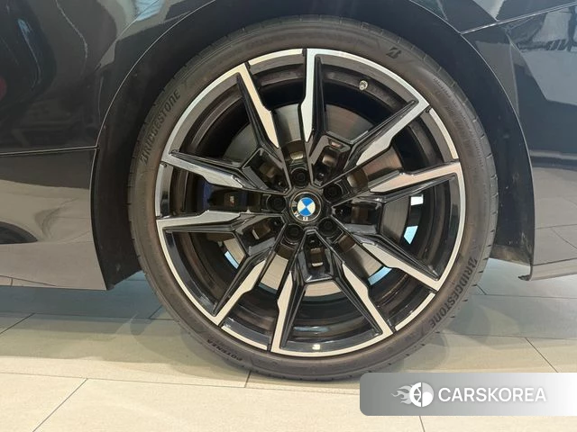 BMW 8 Series (G15) id 4506032 из Кореи 15