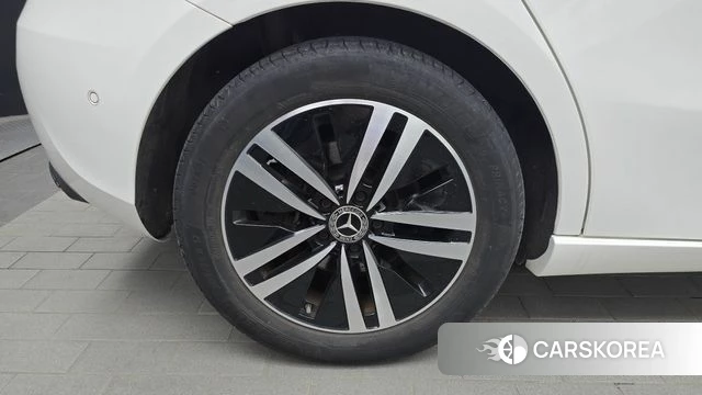 Mercedes-Benz A-Class W177 id 4624824 из Кореи 15