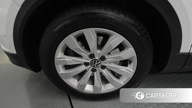 Volkswagen T-Roc id 3860206 из Кореи 15