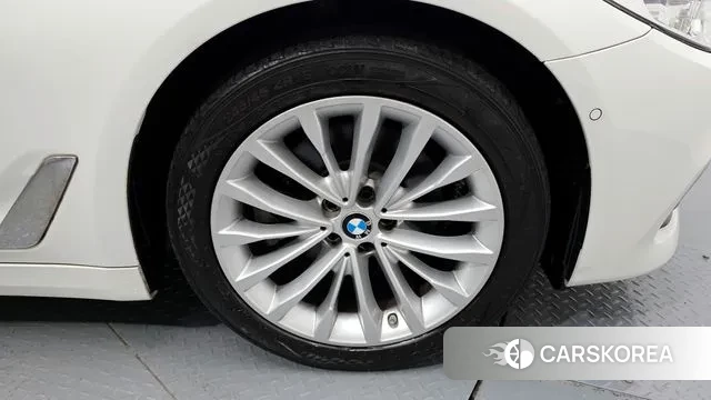 BMW 5 Series (G30) id 3029416 из Кореи 15