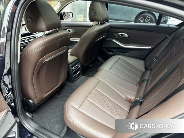 BMW 3 series id 3957796 из Китая 17