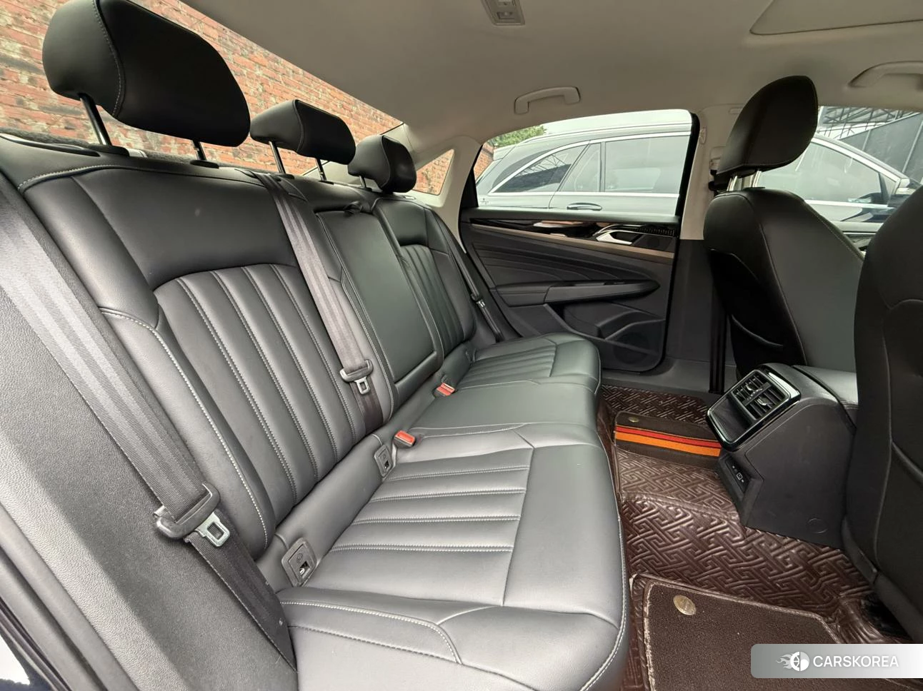 Volkswagen Passat id 4440973 из Китая 9