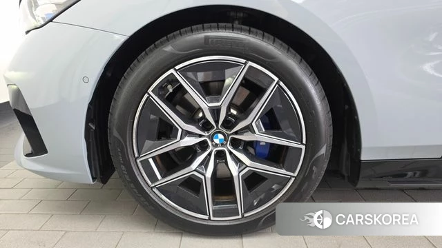 BMW 5 Series (G60) id 4847330 из Кореи 15