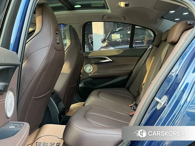 BMW 1 series id 4260627 из Китая 10
