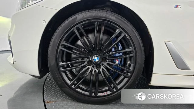 BMW 5 Series (G30) id 4918875 из Кореи 29