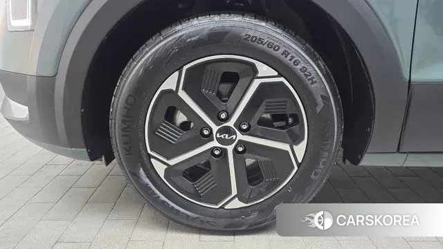 Kia Di Ol Nu Niro id 3680269 из Кореи 15