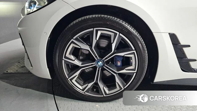 BMW i4 id 3897361 из Кореи 15