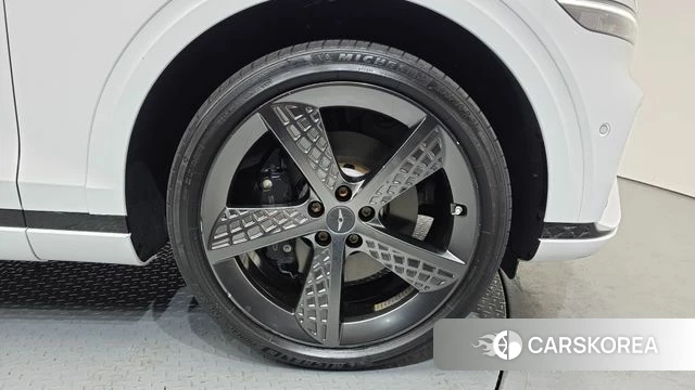 Genesis GV70 id 3865467 из Кореи 15