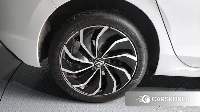 Volkswagen Golf 8th Generation id 3416265 из Кореи 15