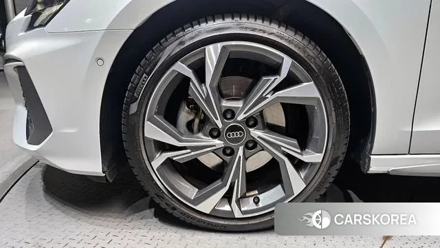 Audi A3 (8Y) id 2978943 из Кореи 15