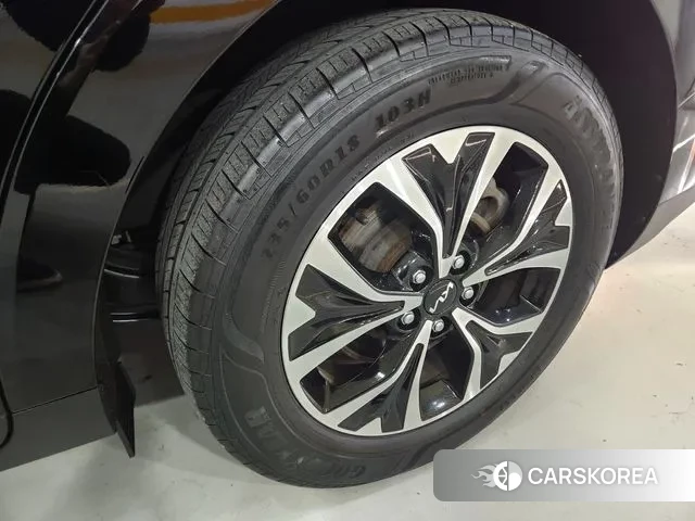 Kia Carnival 4th generation id 3367972 из Кореи 12