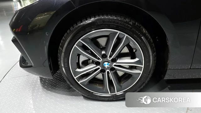 BMW 1 Series (F40) id 4280646 из Кореи 28