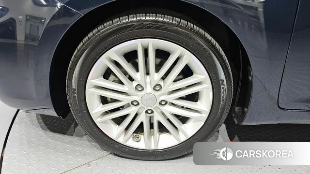 Kia The New Carens id 4318244 из Кореи 15