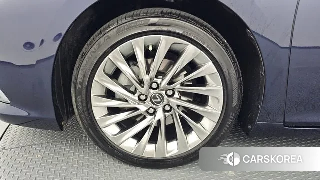 Lexus ES300h 7th generation id 3525065 из Кореи 15