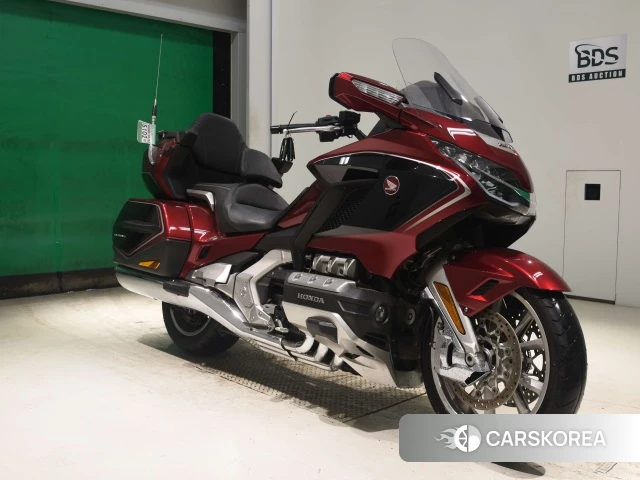 Проданный Honda GL1800 TOUR DCT 2018 из Японии, фото 4