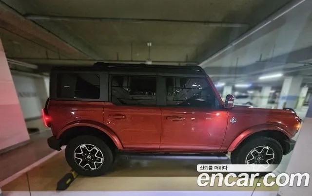 Ford Bronco 6th Generation 2022 Красный из Кореи, фото 5