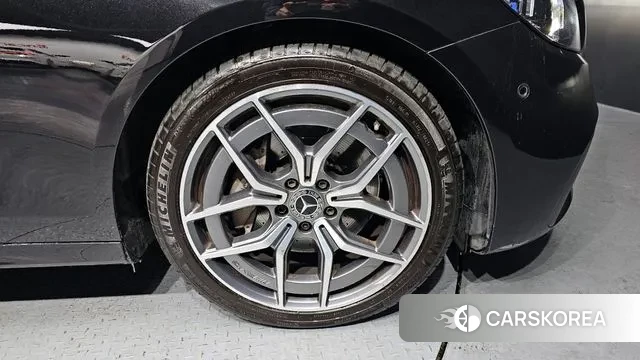 Mercedes-Benz E-Class W213 id 3671468 из Кореи 15