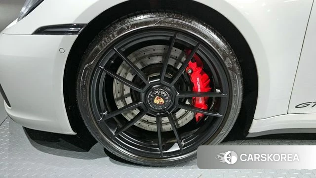 Porsche 911(992) id 4223795 из Кореи 25