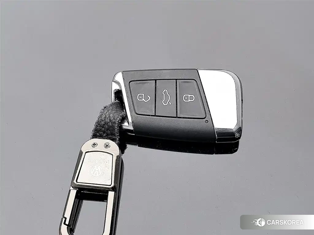Volkswagen Passat id 4548113 из Китая 19