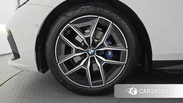 BMW 5 Series (G60) id 4432715 из Кореи 30