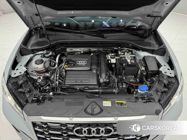 Audi Q2L id 4365887 из Китая 16