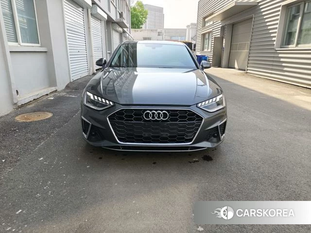 Audi A4L 2020 Темно-серый из Китая, фото 5