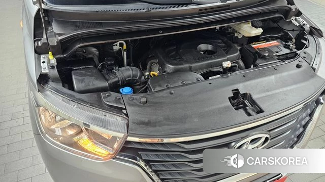Hyundai The New Grand Starex id 4936746 из Кореи 25