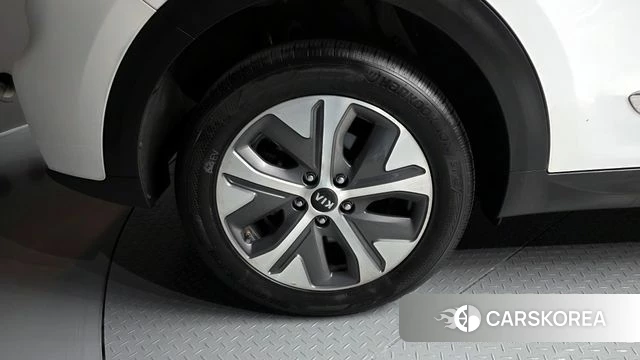 Kia Niro EV id 3843994 из Кореи 15