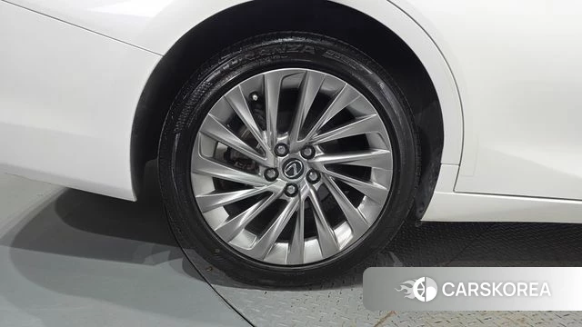 Lexus ES300h 7th generation id 4863768 из Кореи 32