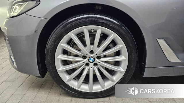 BMW 5 Series (G30) id 4613280 из Кореи 29