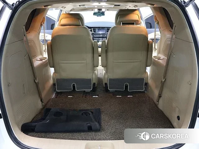 Kia All New Carnival id 3602401 из Кореи 15