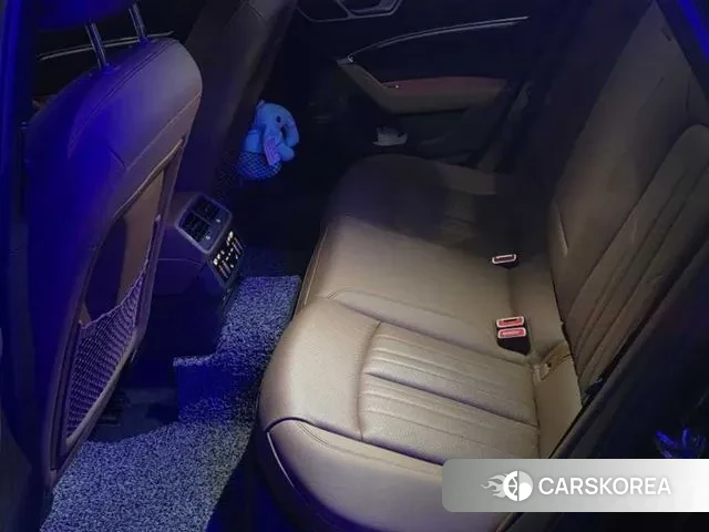 Audi A6 (C8) 2021 Черный из Кореи, фото 5