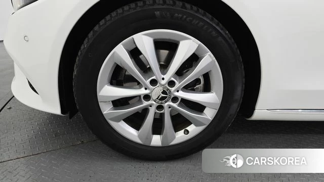 Mercedes-Benz C-Class W205 id 3879963 из Кореи 15