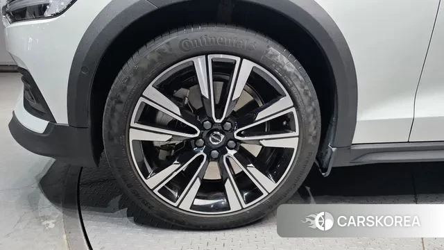 Volvo V60 Cross-Country 2nd Generation id 3696214 из Кореи 15