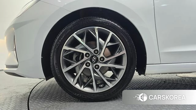 Hyundai The New Avante AD id 4587097 из Кореи 26