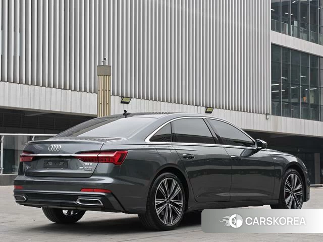 Audi A6L id 3939261 из Китая 14