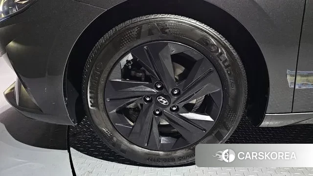 Hyundai Avante (CN7) id 3655986 из Кореи 15